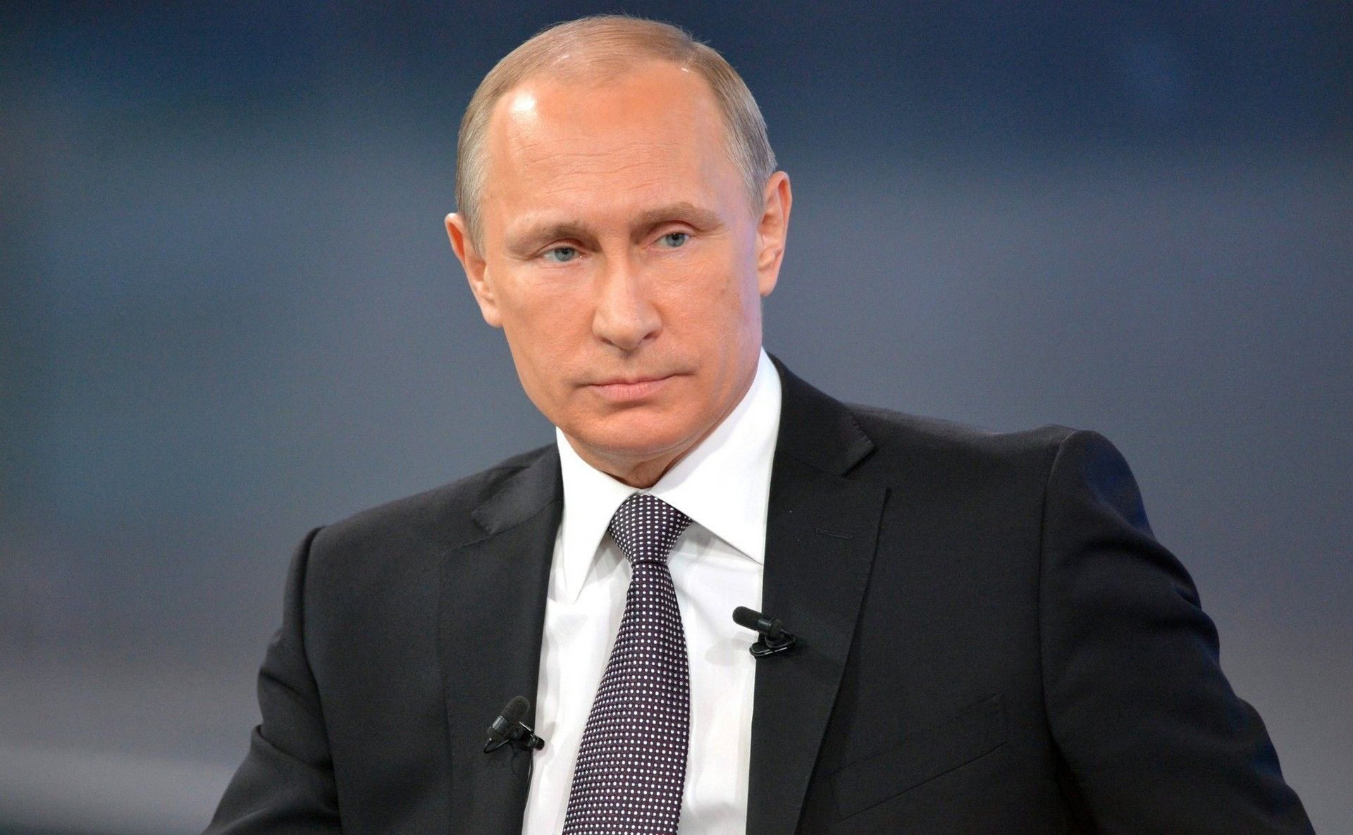 Путин призвал регионы брать на себя часть финансирования охраны школ