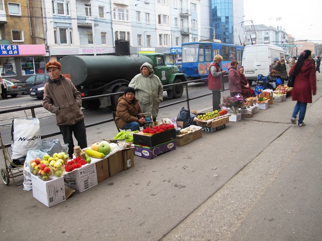 Частную охрану хотят привлечь для к борьбе с нелегальными торговцами в Калининграде