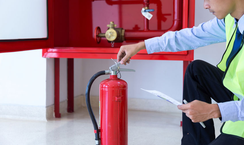 МЧС предлагает ужесточить ответственность за нарушения пожарной безопасности