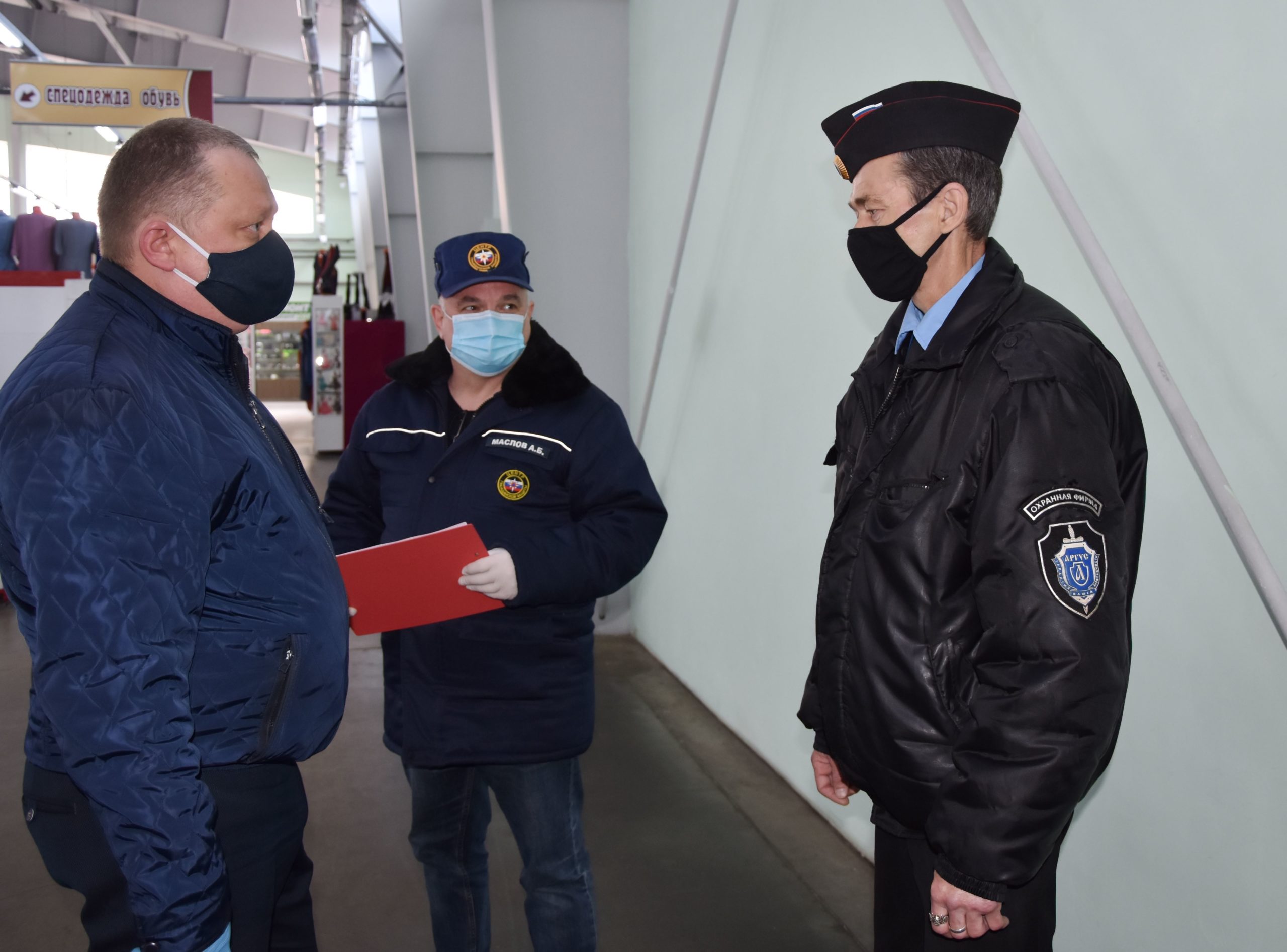 В Волгоградской области начались проверки ЧОПов на соблюдение масочно-перчаточного режима