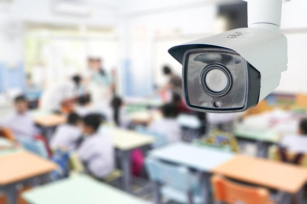 В российских школах установят камеры с функцией распознавания лиц