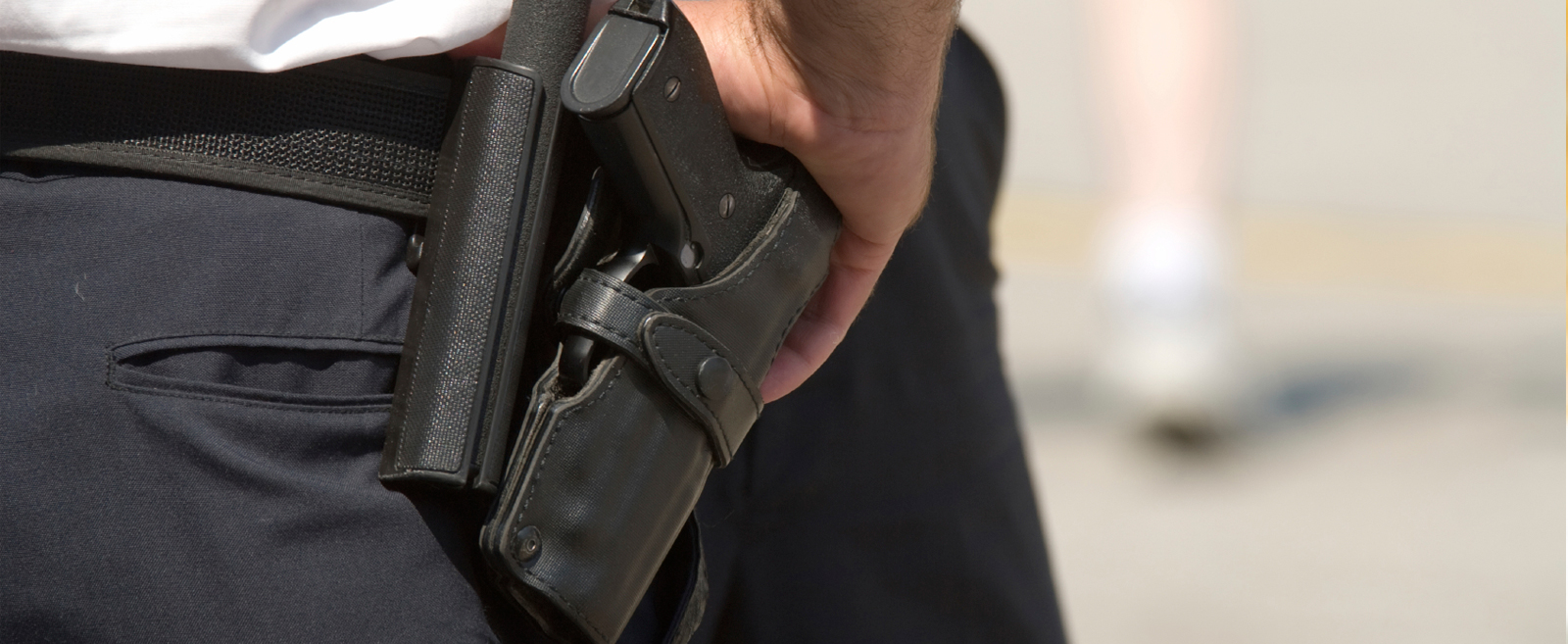 В Челябинской области охранник применил табельное оружие, чтобы остановить грабителя