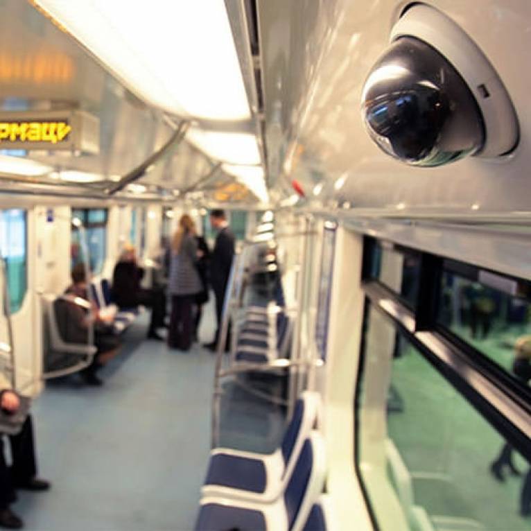 Московский метрополитен потратит 1,37 млрд рублей на оборудование вагонов камерами видеонаблюдения