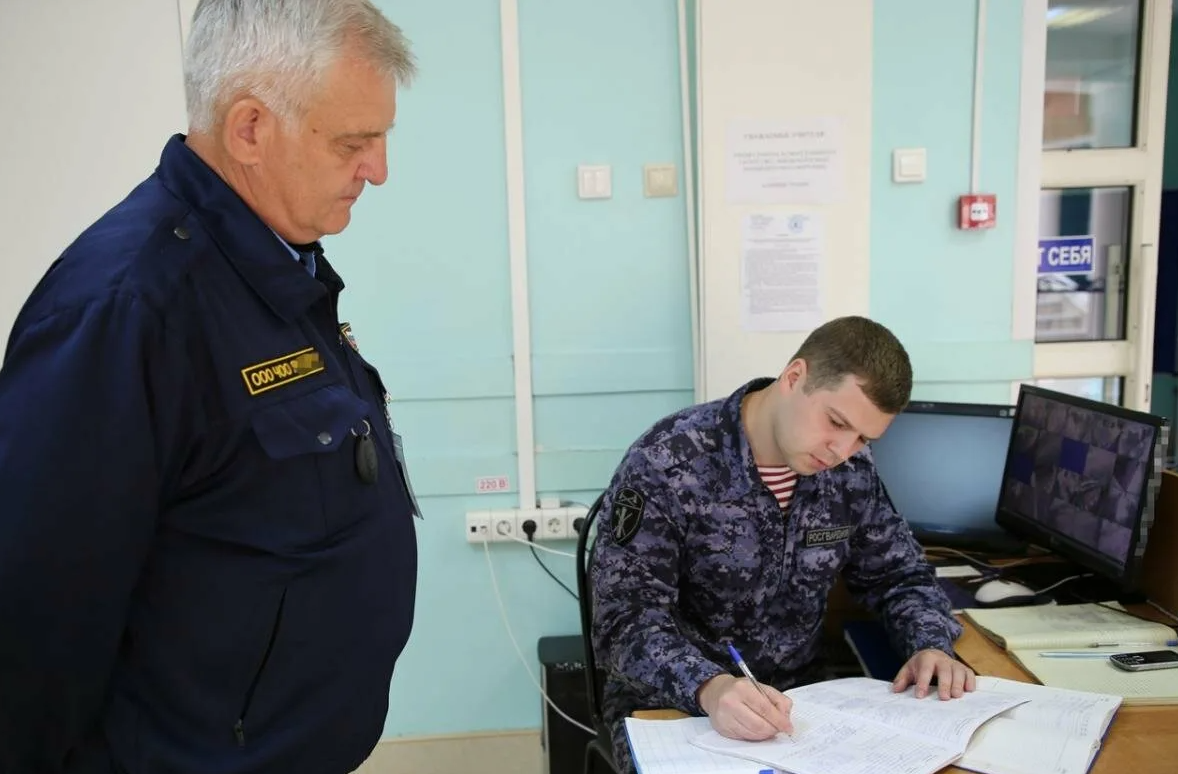 Во всех школах Кемерово пройдут проверки организации пропускного режима сотрудниками охранных предприятий