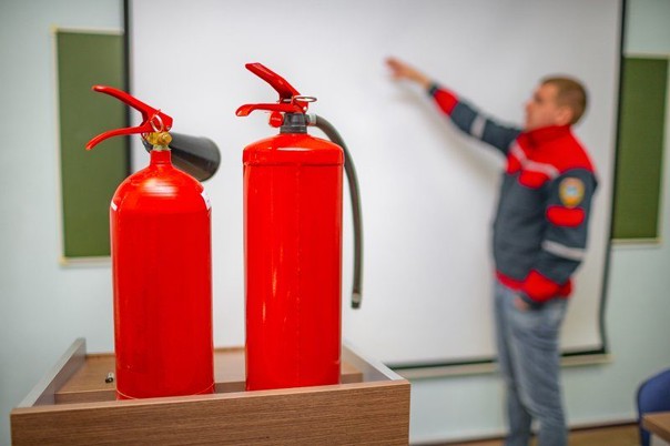 Госдума рассмотрит законопроект о спецтребованиях к сотрудникам пожарной безопасности
