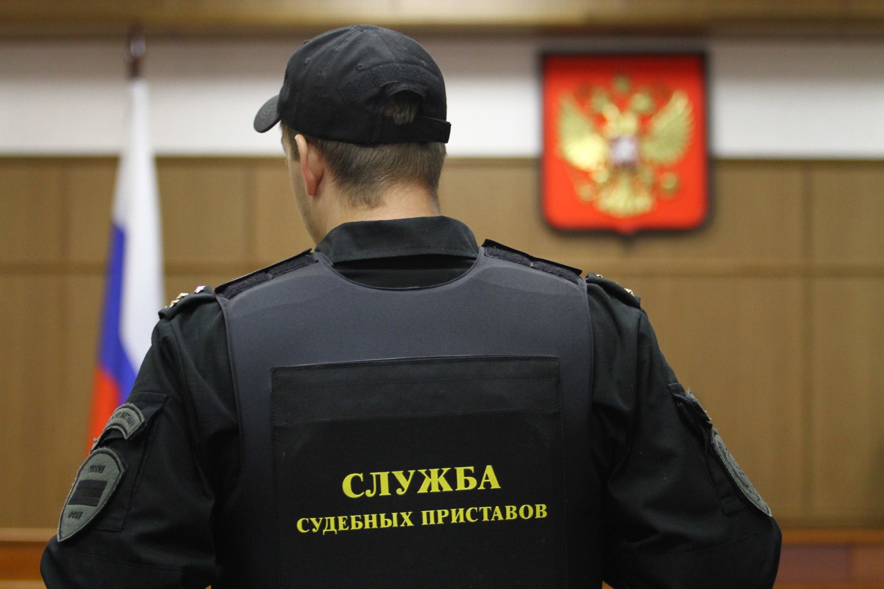 В Хабаровском крае судебные приставы помогли работникам ЧОП получить зарплату
