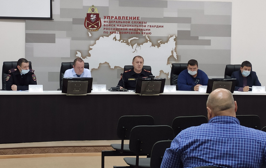 В Красноярске прошло заседание Координационного совета по взаимодействию с ЧОО