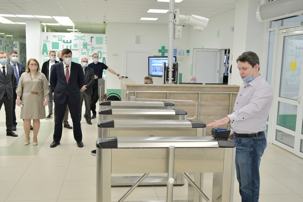 В школах Краснодара тестируются комплексные системы безопасности