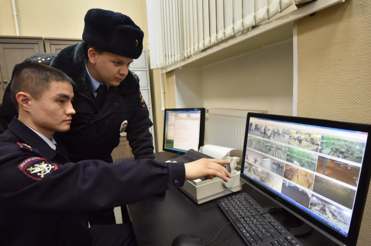 Транспортные полицейские Москвы проводят профилактику киберпреступлений среди ЧОП