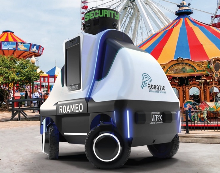 В США парк развлечений патрулирует робот-охранник Roameo