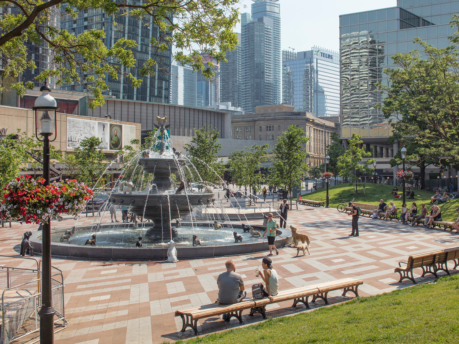 В парках Торонто появится круглосуточная охрана